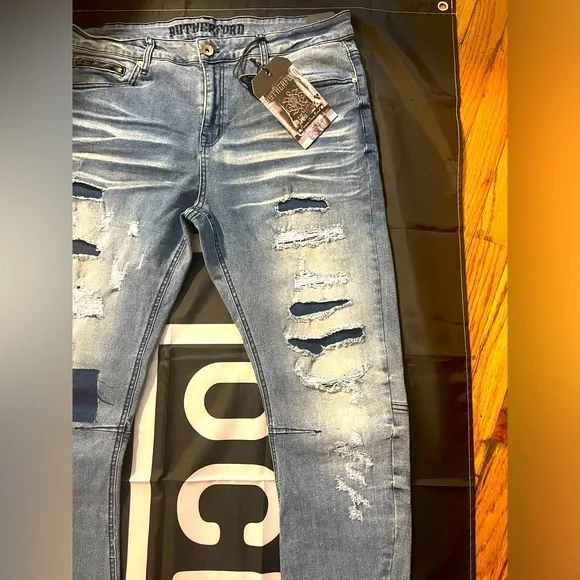 Distressed Rutherford Jeans - Picture 5 of 8